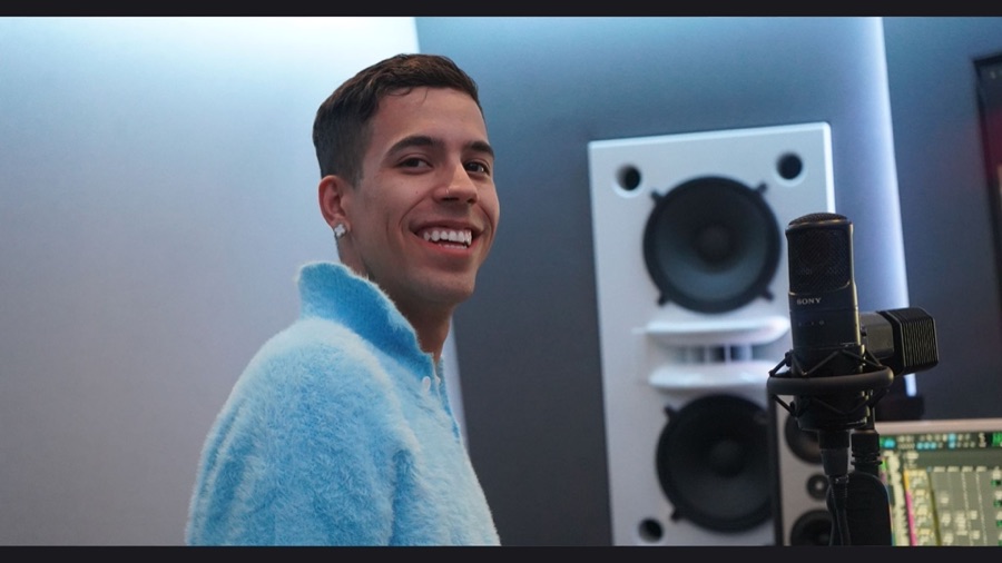 Artist portrait in the studio